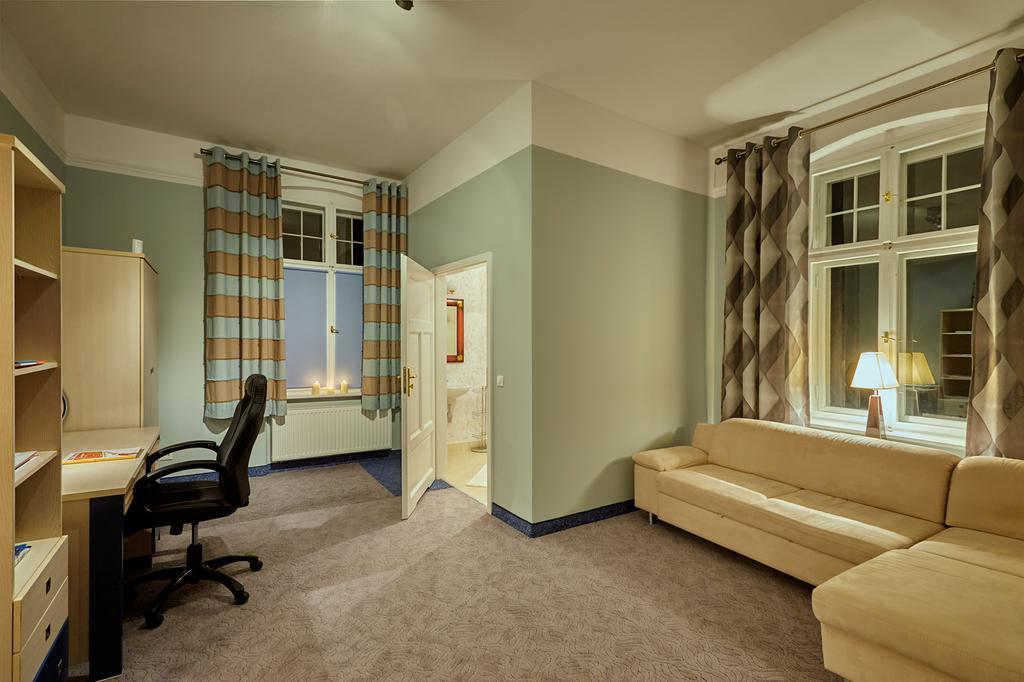 Villa Cervi Cieplice Jelenia Gora Bagian luar foto