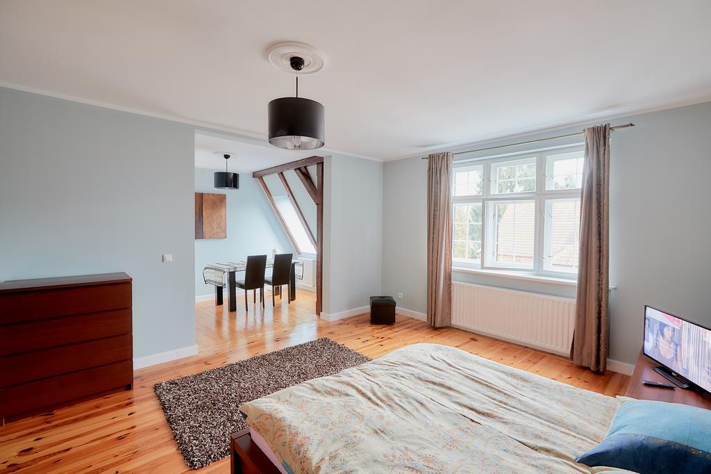 Villa Cervi Cieplice Jelenia Gora Bagian luar foto
